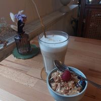 Latte Macciato and Small Granola Bowl at Oh Darling in Marburg