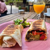 Veganer Falafel Wrap at Boardwalk  in 