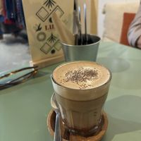 Mocca latte (met vegan havermelk en vegan chocolade)   at LUA Coffee & Treats in Zwolle