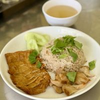 Rice with chicken  at Thai Hom - ไทยหอม in Bangkok