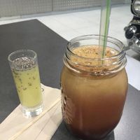 a ginger blast shot and a red hulk juice at Rag Bar in Frankfurt