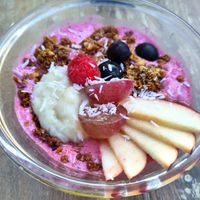 Granola at Monkey Mood in Capbreton