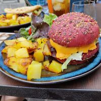 Burger at Vertueux in Agde
