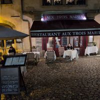 Cosy at Aux Trois Maries in Lyon