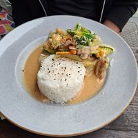 Vegan Chicken in Peanut Sauce at Soup and Roll in Berlin