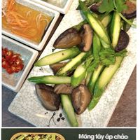 Asparagus with Shitake Mushrooms   at Lập Vegetarian Restaurant in Central Singapore