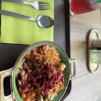 Frikadelle Bowl mit Granatapfel Limonade  at Dadashi in Hamburg