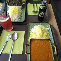 Ghorme sabzi, pomegranate lemon lemonade and daal adas at Dadashi in Hamburg