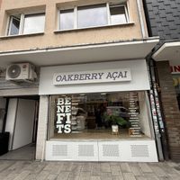 front  at Oakberry in Cologne