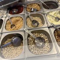 ingredients  at Oakberry in Cologne