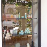 shop window at PonyHütchen Naturkosmetik in Berlin