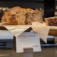 vegan banana bread at Panistas Inconformistas del Pan in Santander
