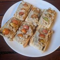 Baba Ganush y Tomates Cherry (22.000 COP) - 3/5 at El Café de Otraparte in Envigado