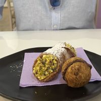 cannelloni and cookie  at Pasticceria Vegana Biologica La Magnolia in Verona