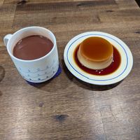 Hot chocolate and pudding at Different Today in Busan