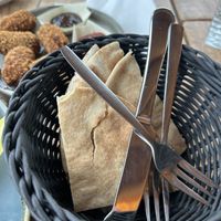 Hummus board 13,20€  at De Zeemeeuw  in Retranchement