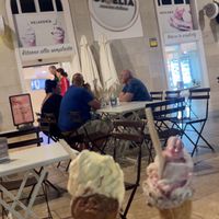 (Vegan only on the left - vanilla and cocoa)  at Gioelia Cremeria in Alicante
