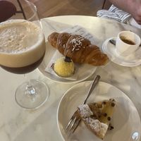 Cornetto am Limone and cake with chocolate and pear (small yellow pastry is not vegan!)  at Babilonia 1907 in Bergamo