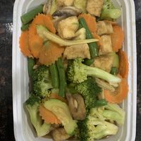 Vegetable rainbow (mixed vegetables with tofu) in a light brown sauce  at Thai House in Smithtown