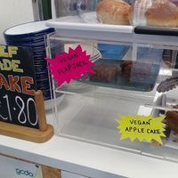 That £1.80 apple cake's often my go-to after SE18 Vegans' weekly Meetup at https://instagram.com/woolwich_community_canteen (if I don't get tempted by their cake!) :-) at Woolwich Front Room in South East London