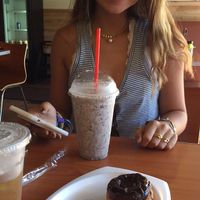 donuts and milk less milkshakes  at PositiviTea in Verona