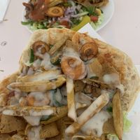 veganer Döner & veganer Dönerteller 😍  at Tat Gemüse Döner & Pizza in Dusseldorf