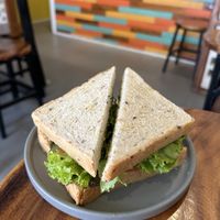 Vegan grilled pesto vegetables sandwich  at Follow Your Taste in Coron