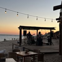 Music   at Sunset Bar & Grill in San Carlos