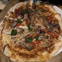 Pizza mit Austernpilzen, roten Zwiebeln und Chili #Veganuary at Aposto Aschaffenburg in Aschaffenburg