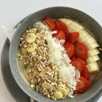 Vegan smoothie bowl  at Veganlicious   in Tibubeneng