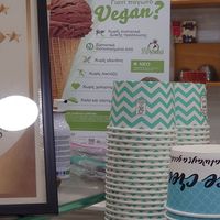 Vegan sign at Gelato Art Rolls in Karpathos