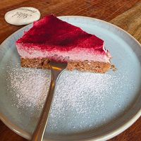 Rote Beete Himbeer Kuchen at Café Hommage in Erfurt