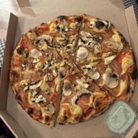 Salami pizza   at Top Pizza in Ljubljana