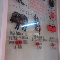 Useful information as decoration! at Rayen Vegano in Madrid