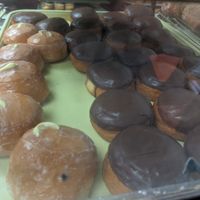 Vegan creme donuts at Ronald's Donuts in Las Vegas