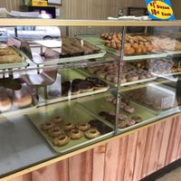 1 of the 2 cases of donuts. Top 2 rows are vegan.  at Ronald's Donuts in Las Vegas