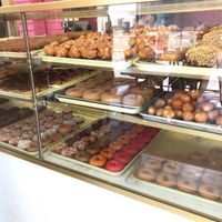 Top two shelves were vegan  at Ronald's Donuts in Las Vegas