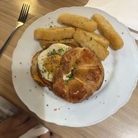   at A Lo Vegano Orlando in Orlando