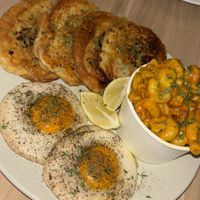 Build your own bowl - mac n cheese. Sunny side eggs. Cuban toast (garlic) (4)   at A Lo Vegano Orlando in Orlando