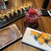 Sushi Roll (Manila Dune) and Mango Nigiri 😋  at Tane Vegan Izakaya in Palo Alto
