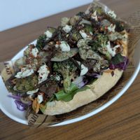 Open sandwich with vegan Bulgogi at RUDIS VEGAN - 루디스비건 in Seoul