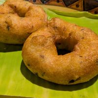 Vadais at Naivedyam in New Delhi