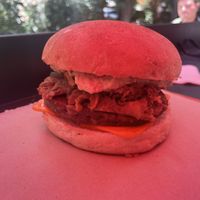 Vegan burger - 7500 pesos   at Machete Carnicería Vegana - Providencia in Santiago