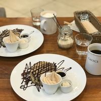 Pancake breakfast at CHOICE in Kyoto