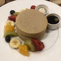 Fruit pancakes at CHOICE in Kyoto