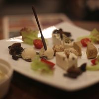 Cheese platter at CHOICE in Kyoto