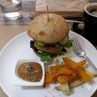 My delicious, cruelty free burger! :) at El Cafe Blueproject in Barcelona