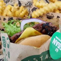 Vegan Texas Burger with fries at HEL - Bastard Burgers in Vantaa