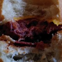 La Vie burger (Dec 2021) at Hank Cuisine Végétale - Archives in Paris