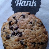 Chocolate chip cookie (Dec 2021) at Hank Cuisine Végétale - Archives in Paris